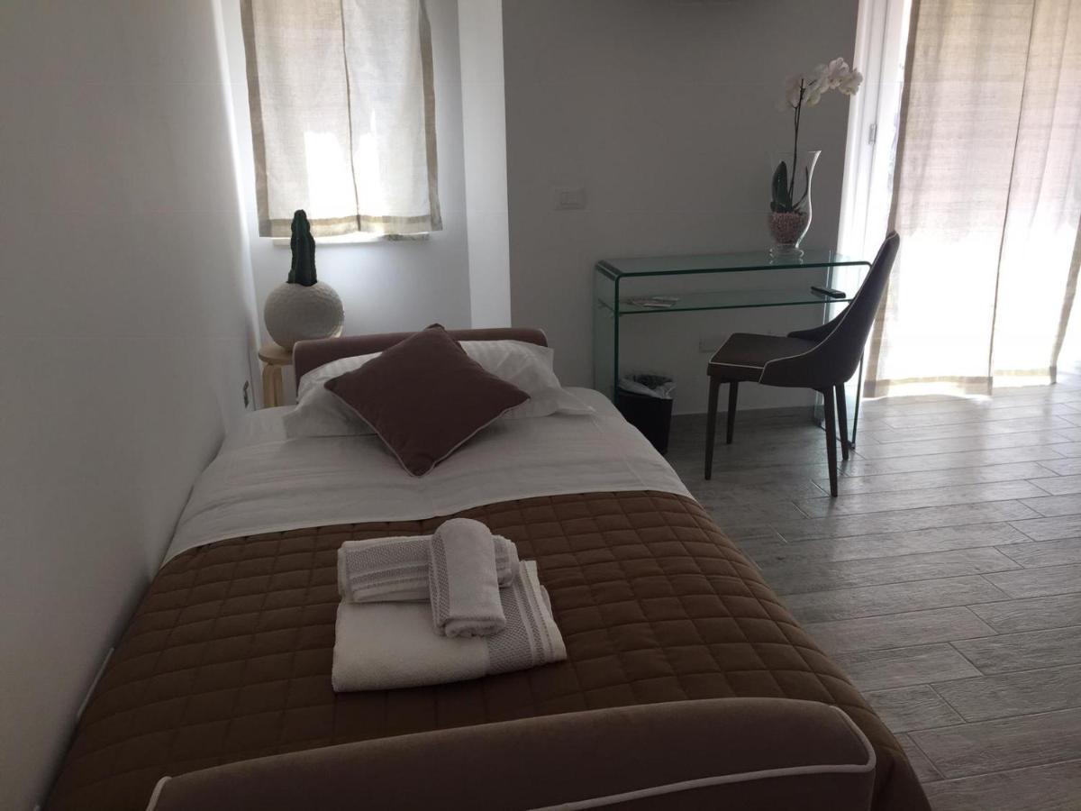 산타 테레사 디 리바 Sikule B&B 외부 사진