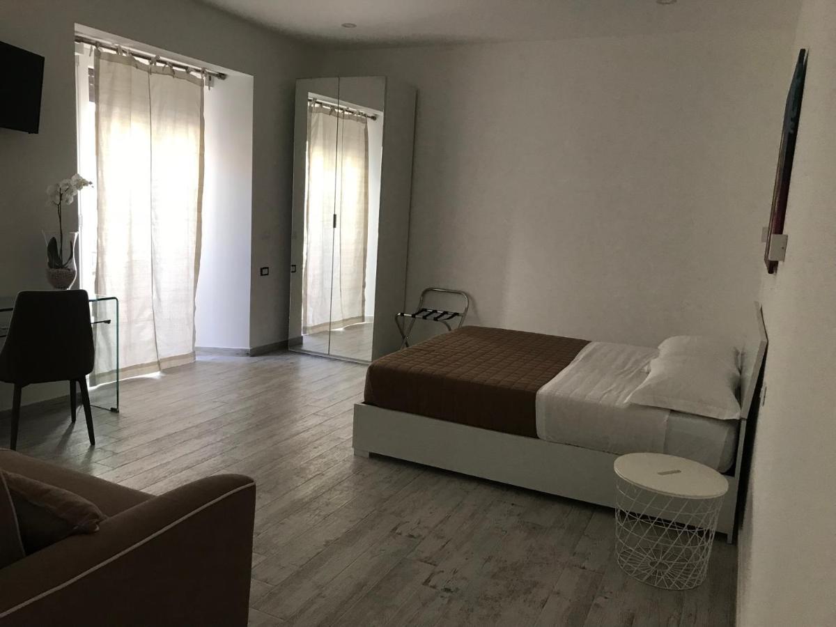 산타 테레사 디 리바 Sikule B&B 외부 사진